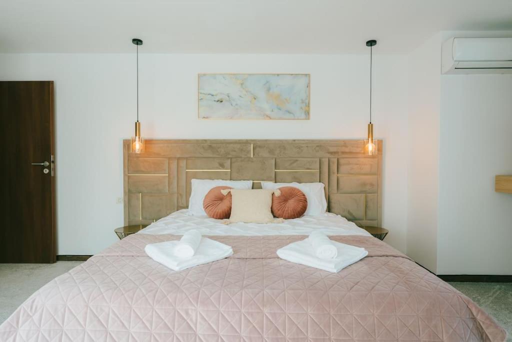 Therme - Corbeanca By The Lake Luxury Villa Ngoại thất bức ảnh