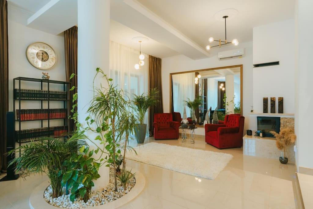 Therme - Corbeanca By The Lake Luxury Villa Ngoại thất bức ảnh