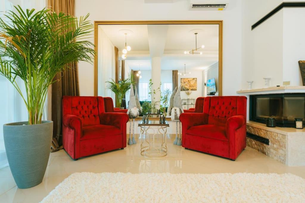 Therme - Corbeanca By The Lake Luxury Villa Ngoại thất bức ảnh