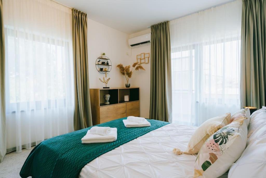 Therme - Corbeanca By The Lake Luxury Villa Ngoại thất bức ảnh