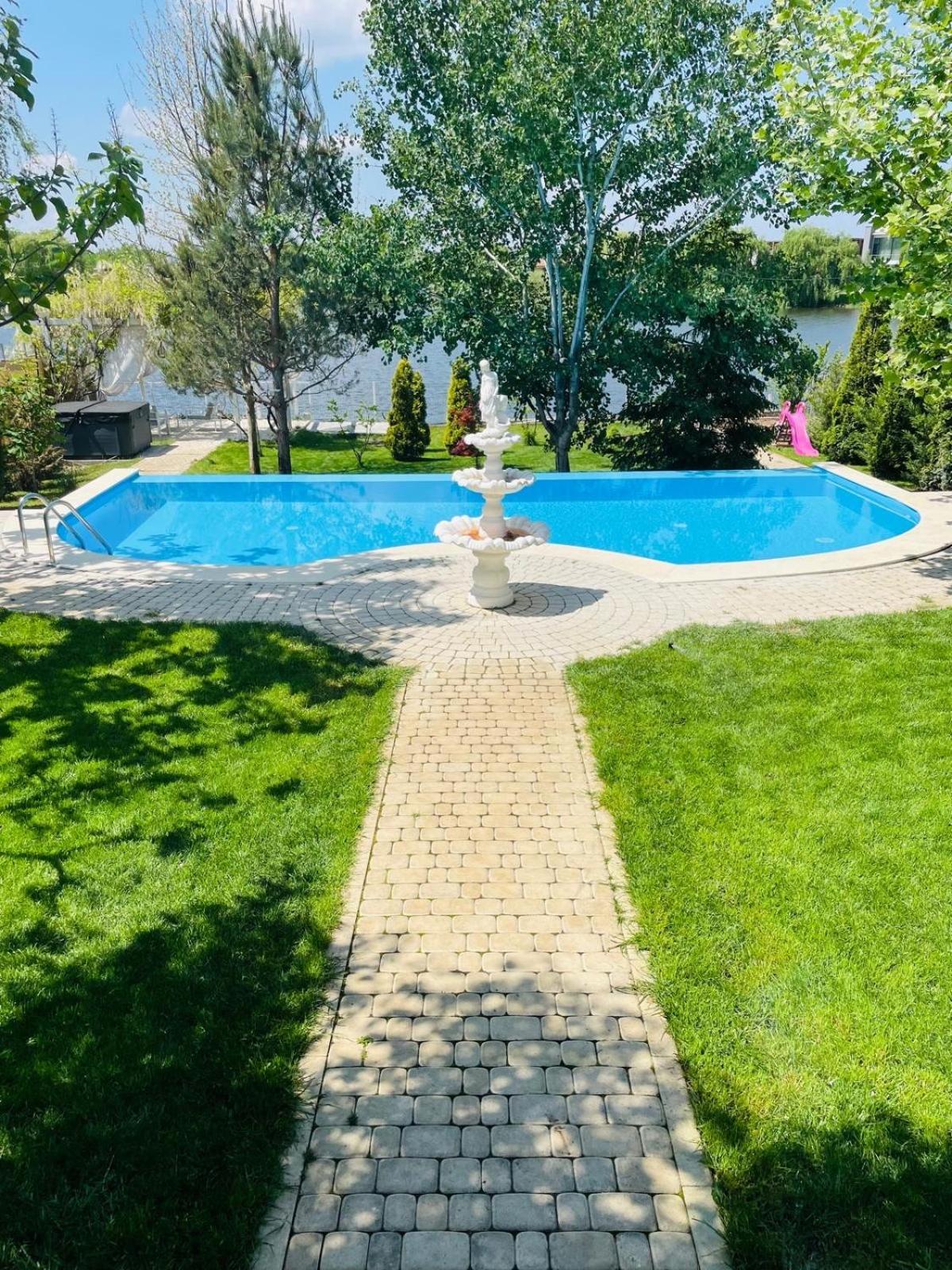 Therme - Corbeanca By The Lake Luxury Villa Ngoại thất bức ảnh